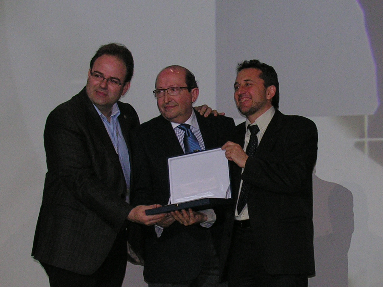 Premio “Gaceta Óptica” del Colegio Nacional de Opticos-Optometrístas de España,